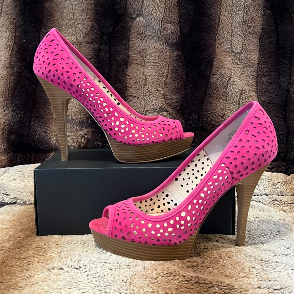 Enzo Angiolini pink suede peep toe heels. Size 9. Worn once.